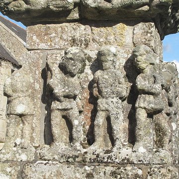 Croix de cimetière de Saint-Tugdual