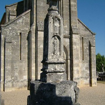 Croix de cimetière de Saint-Vivien-de-Blaye