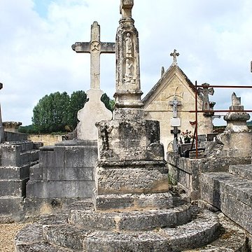 Croix de cimetière de Saint-Vivien-de-Blaye
