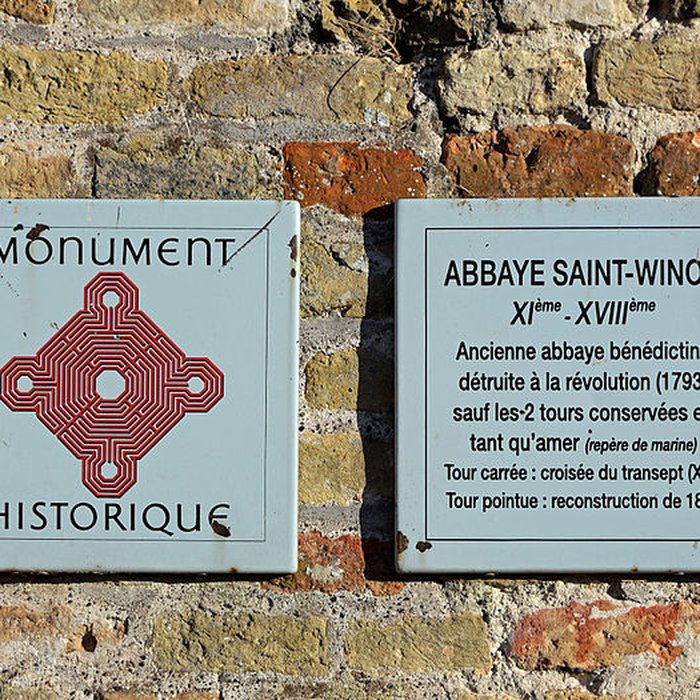 Photo de Tour Carrée de lAbbaye de Saint-Winoc