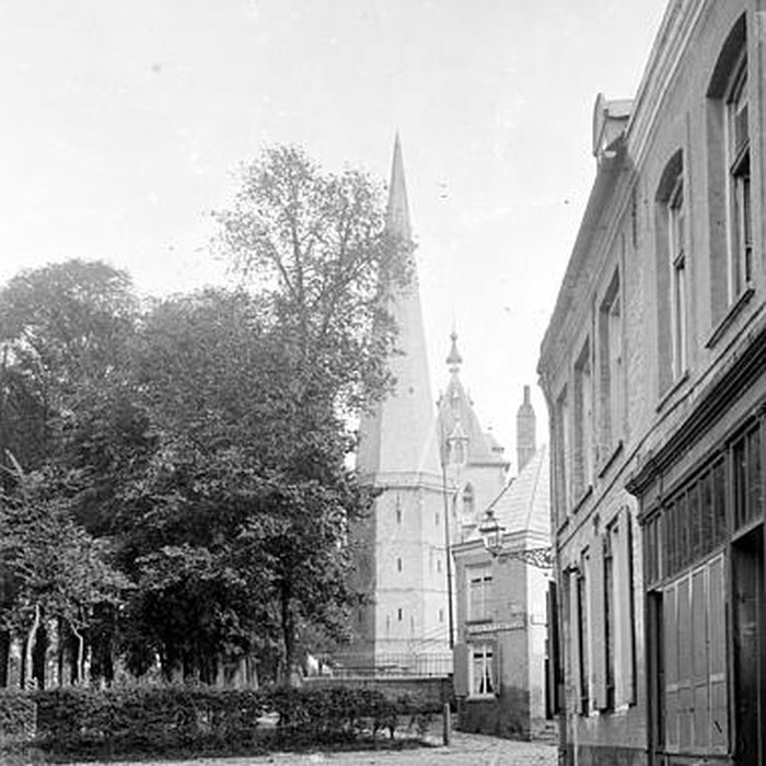 Photo de Tour Carrée de lAbbaye de Saint-Winoc
