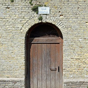 Tour Carrée de lAbbaye de Saint-Winoc