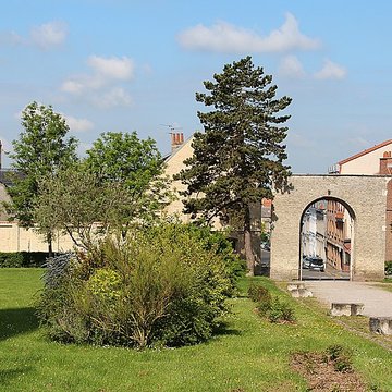 Tour Carrée de lAbbaye de Saint-Winoc