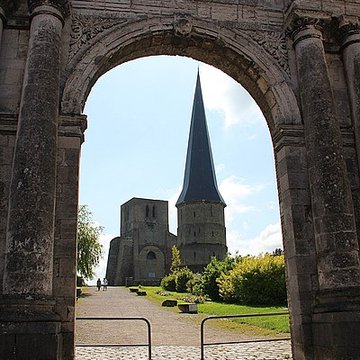 Tour Carrée de lAbbaye de Saint-Winoc