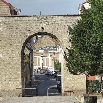 Tour Carrée de lAbbaye de Saint-Winoc