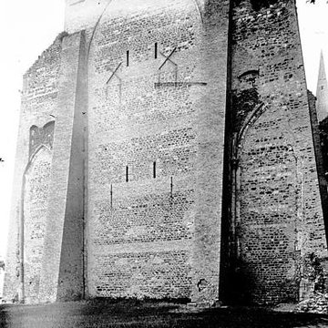 Tour Carrée de lAbbaye de Saint-Winoc