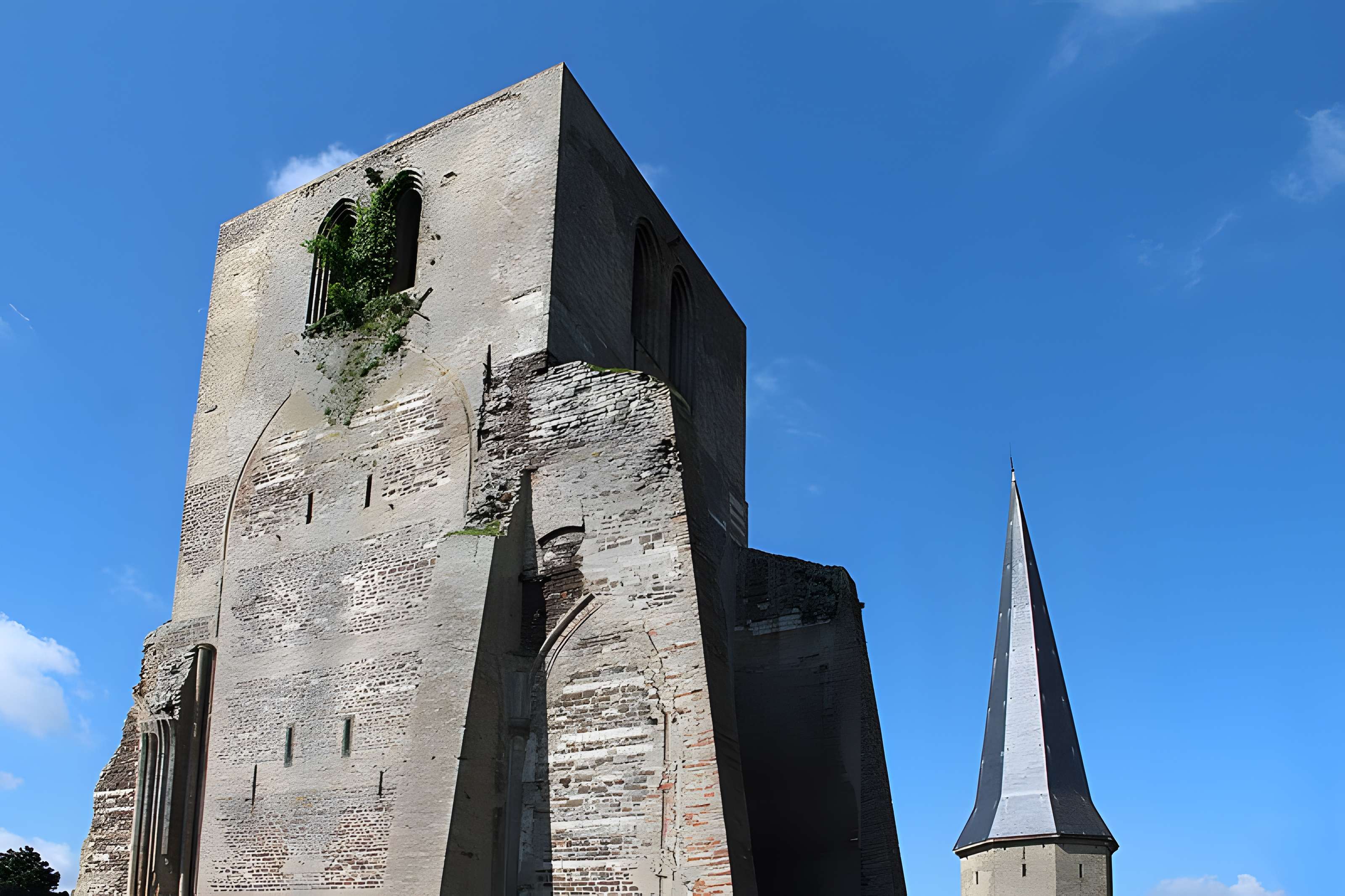 Tour Carrée de l'Abbaye de Saint-Winoc