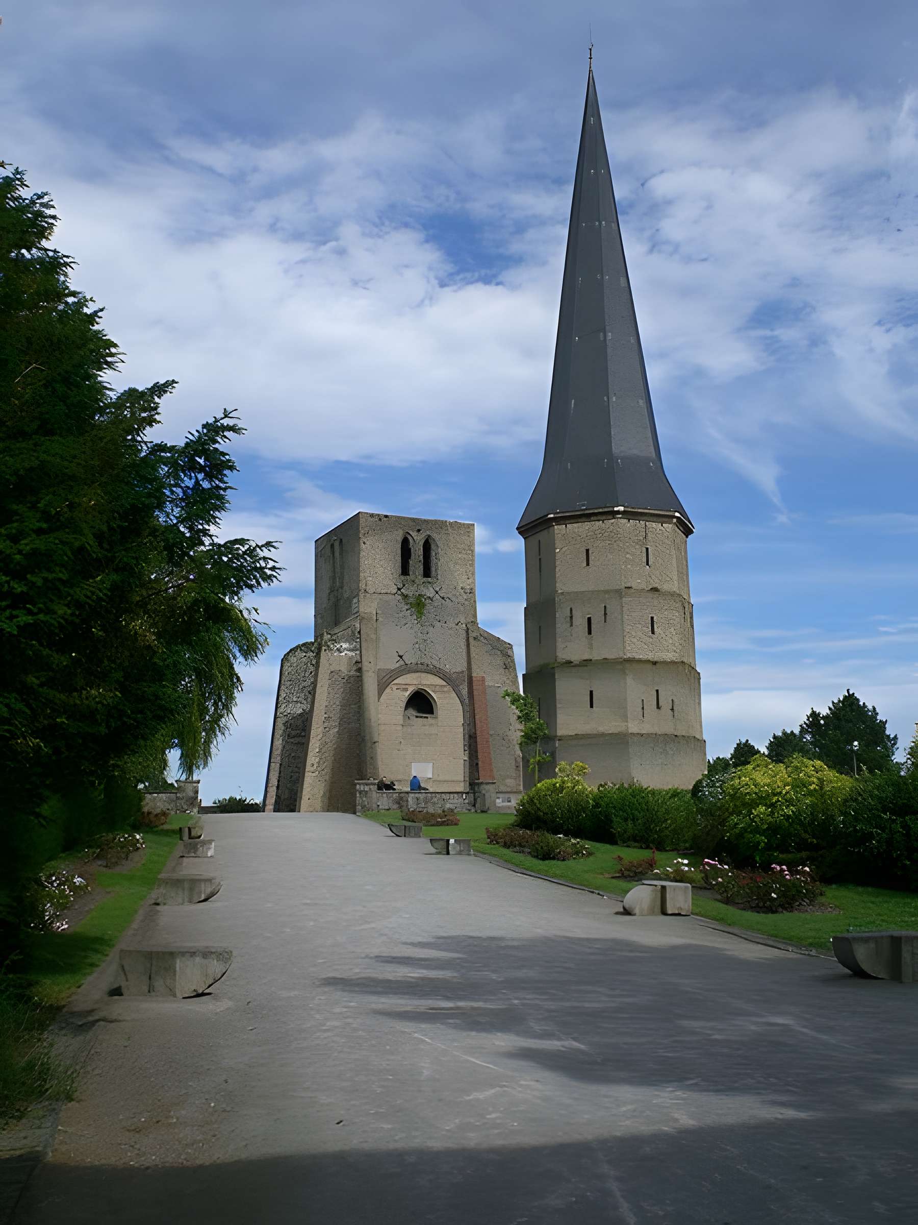 Tour Carrée de l'Abbaye de Saint-Winoc