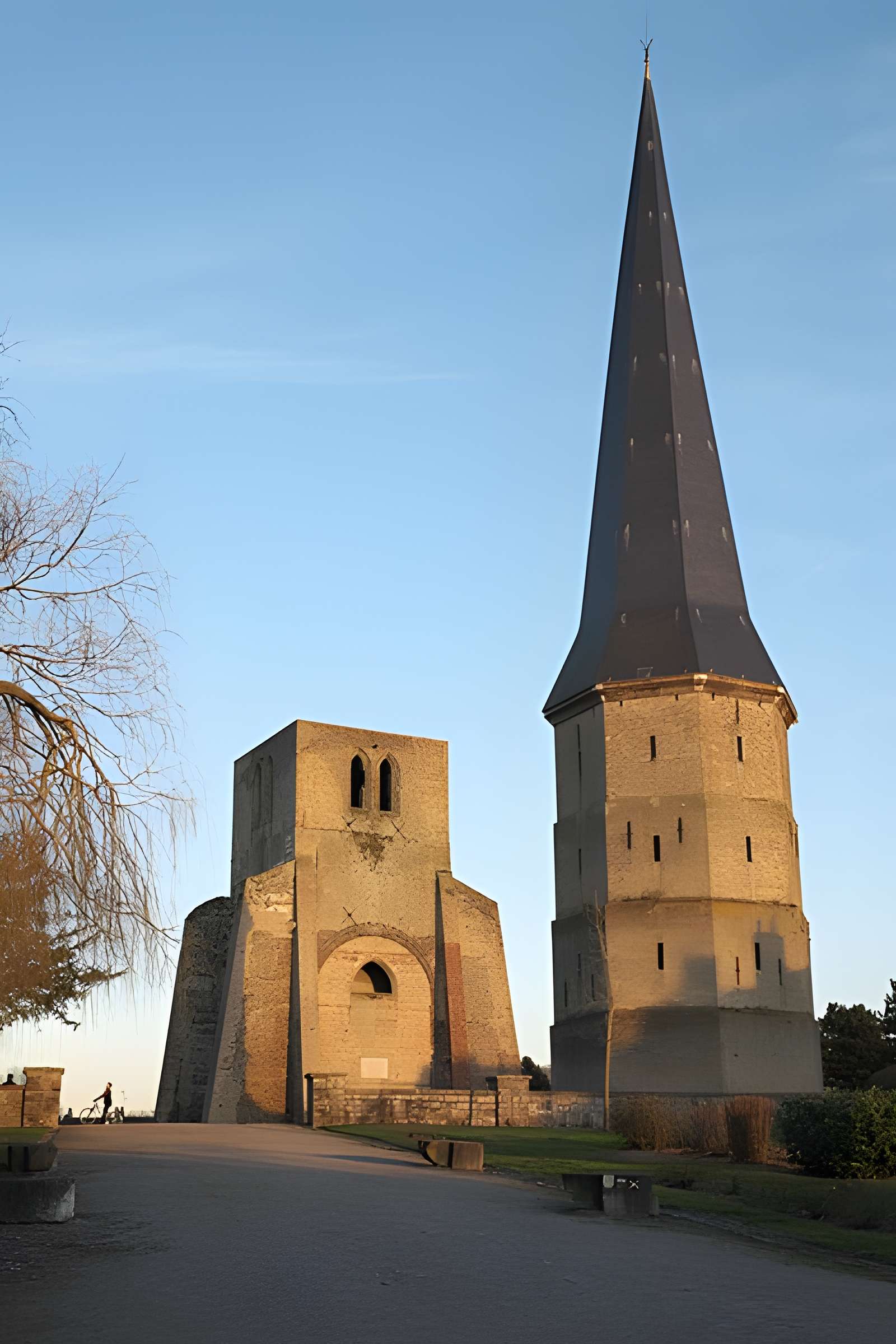 Tour Carrée de l'Abbaye de Saint-Winoc