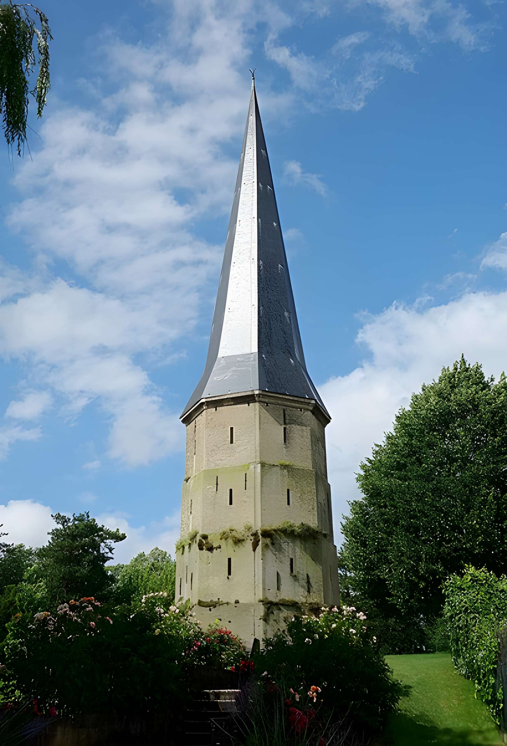 Tour Carrée de l'Abbaye de Saint-Winoc