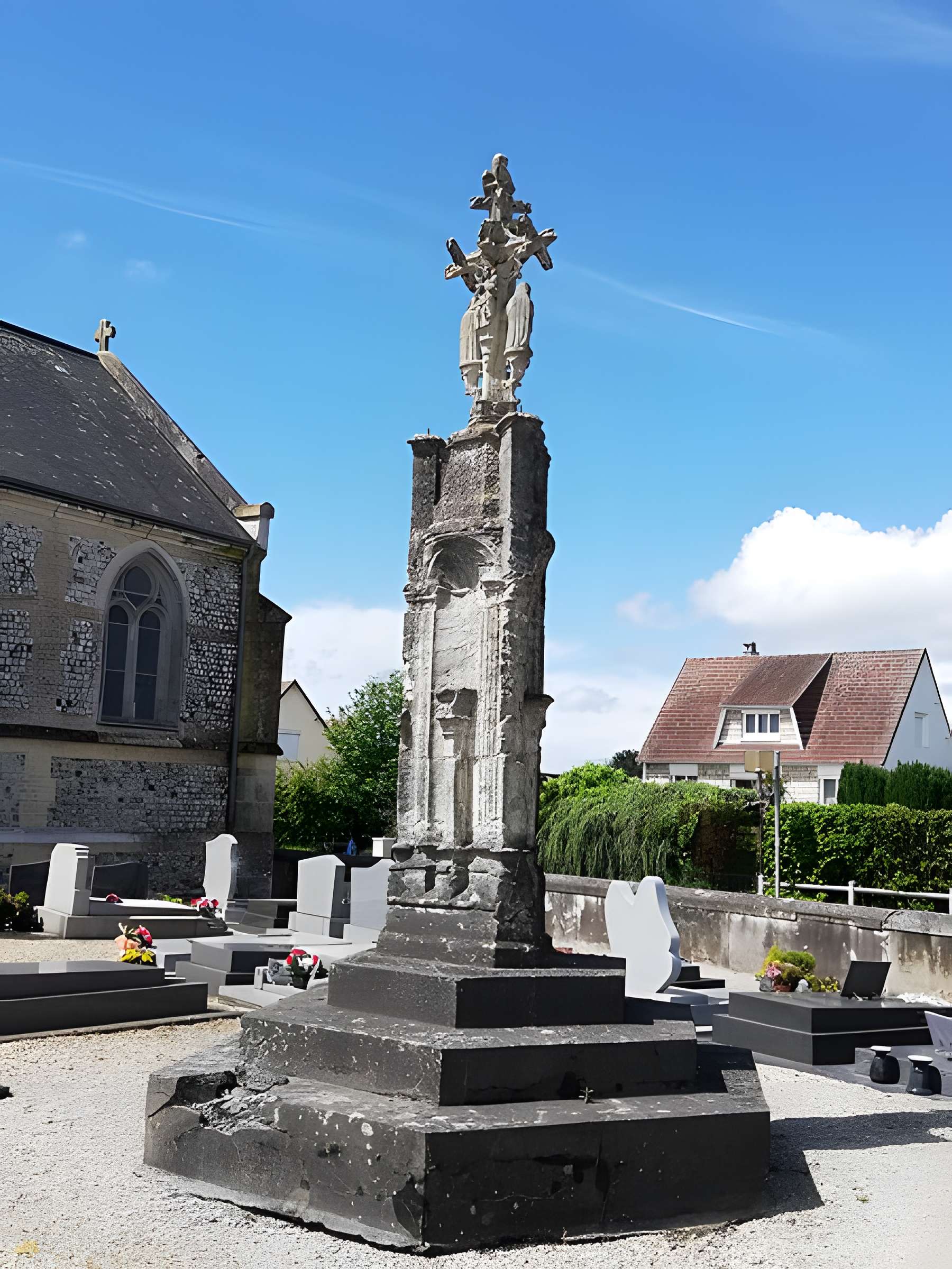Croix de cimetière de Toussaint