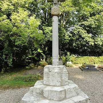 croix de cimetiere de tremauville