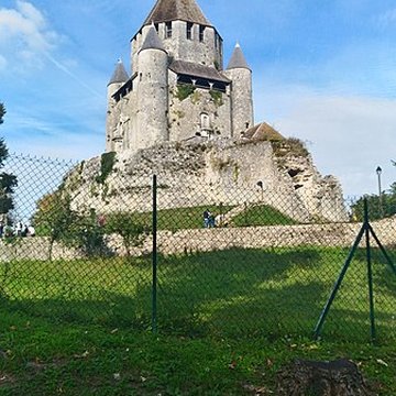 Tour César de Provins