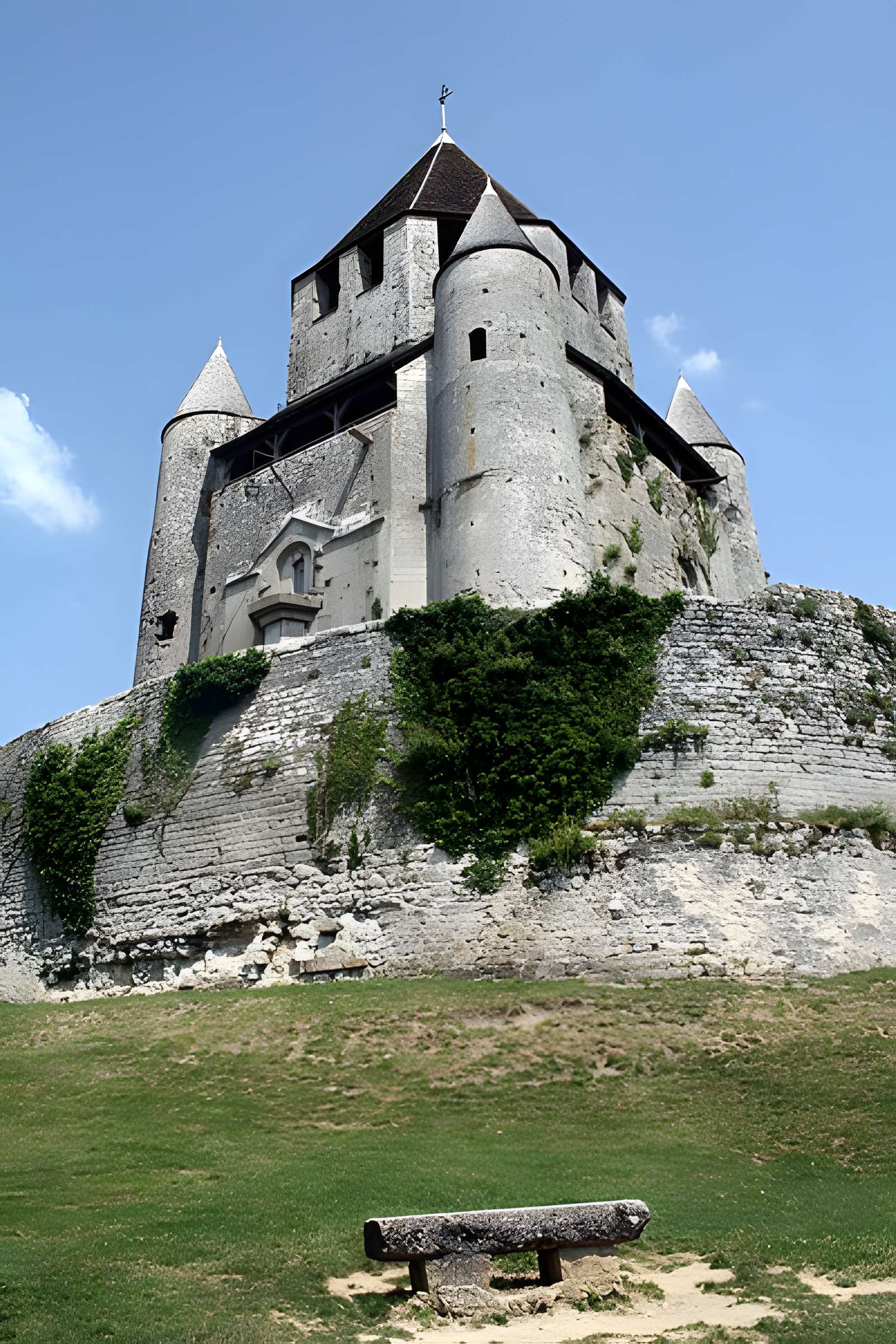 Tour César de Provins