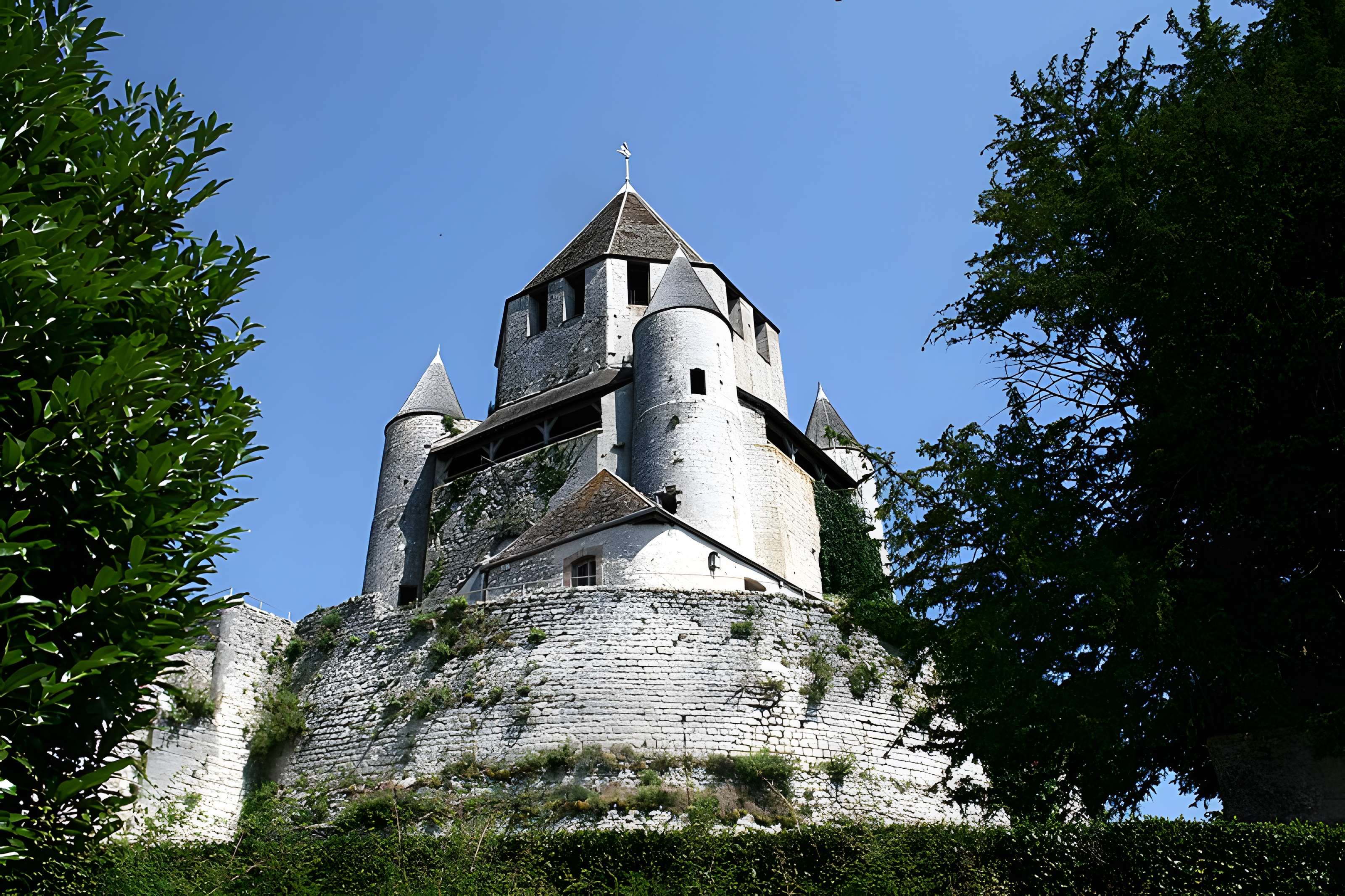 Tour César de Provins