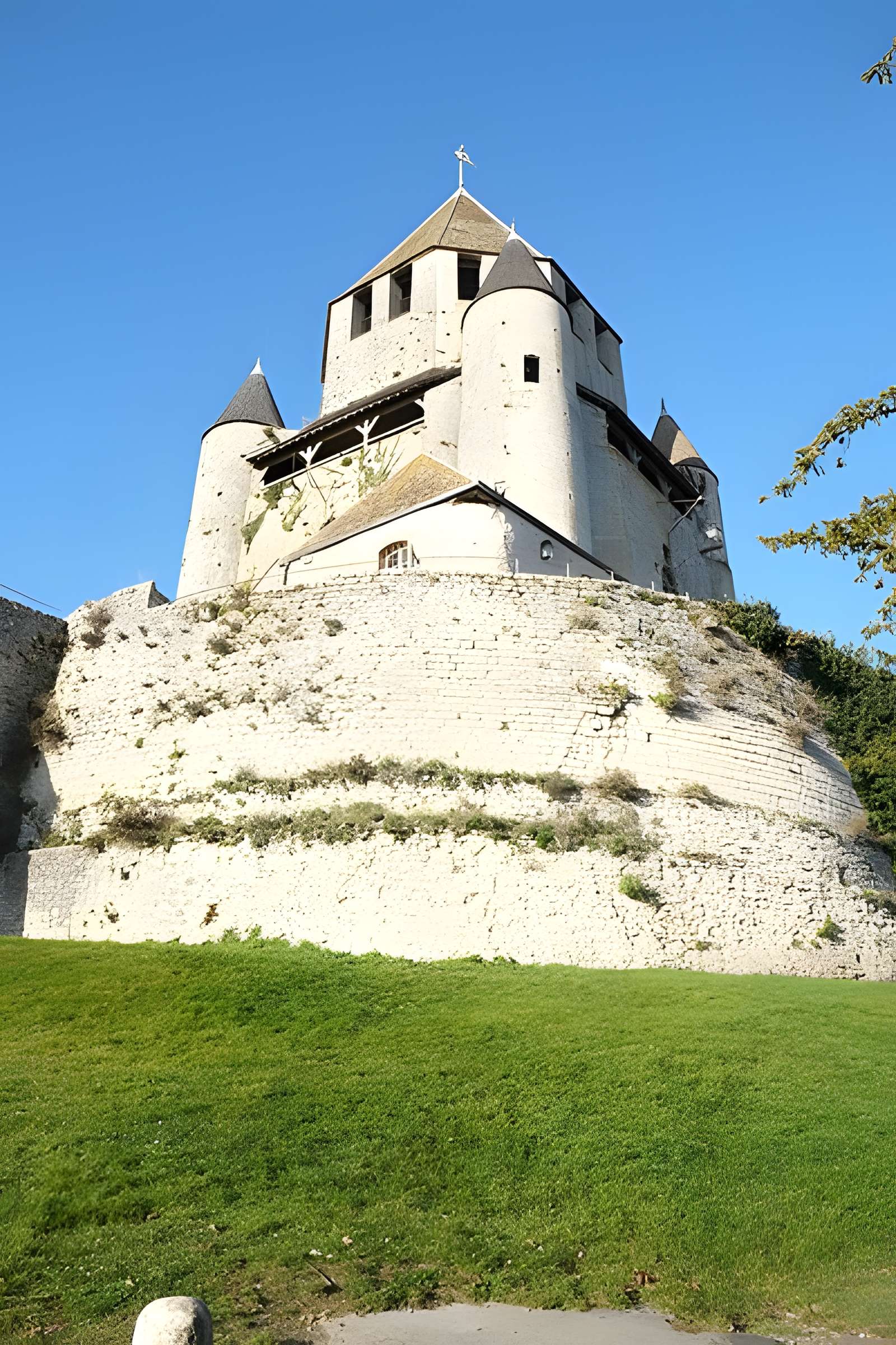 Tour César de Provins