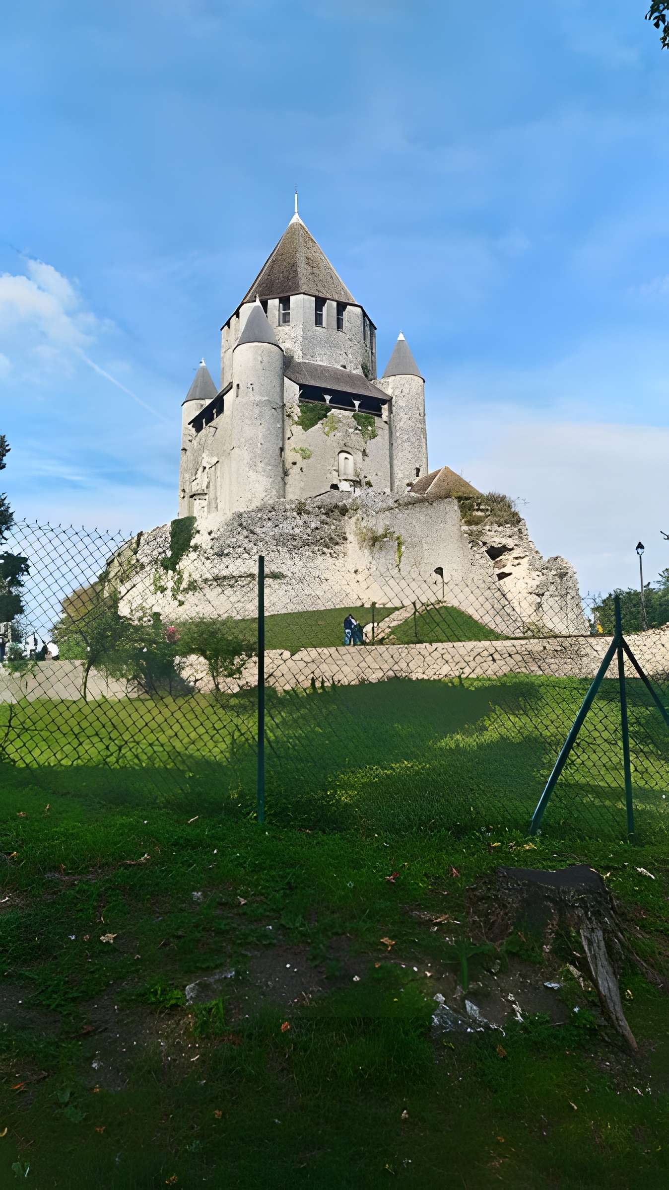 Tour César de Provins