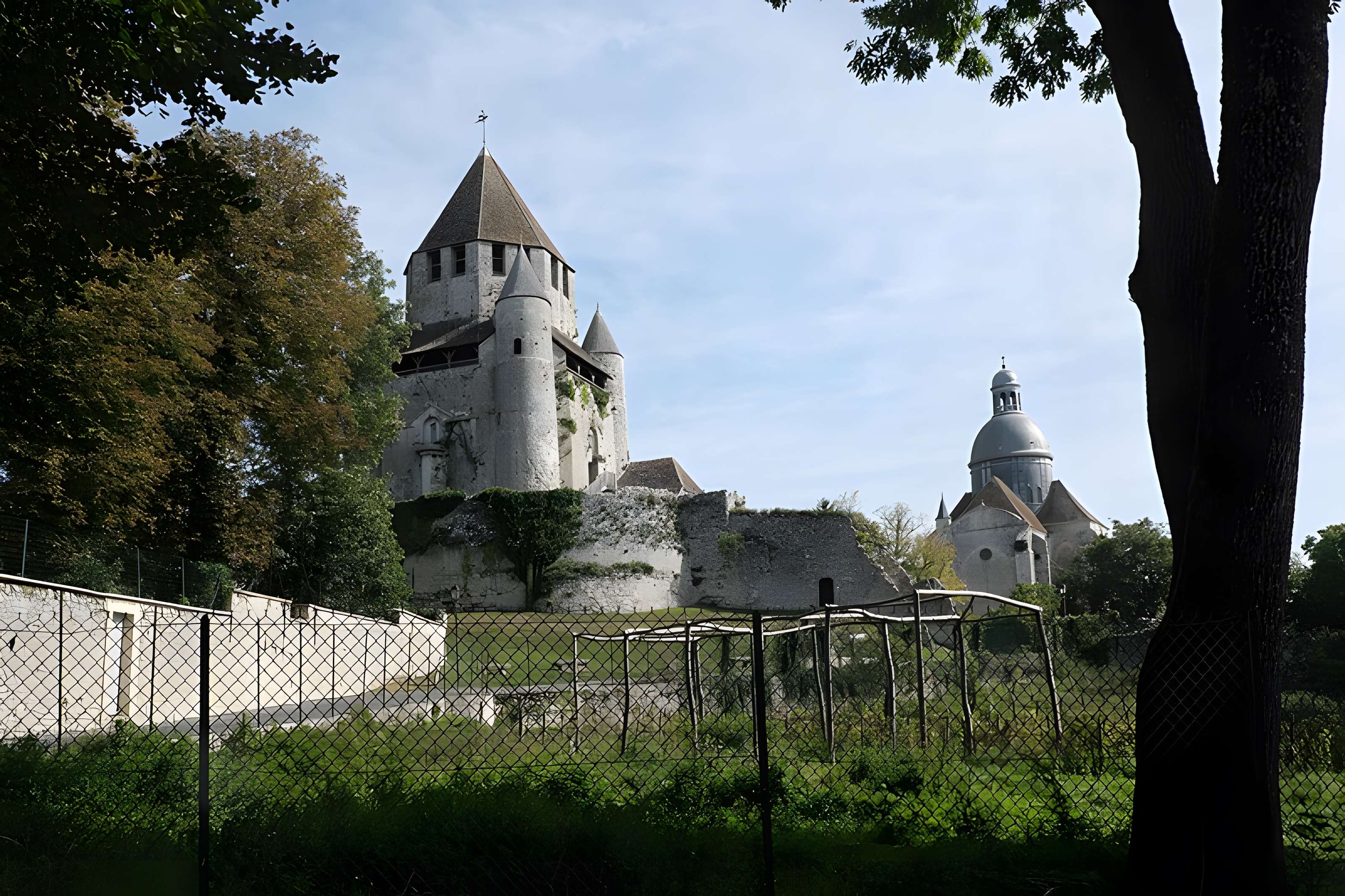 Tour César de Provins