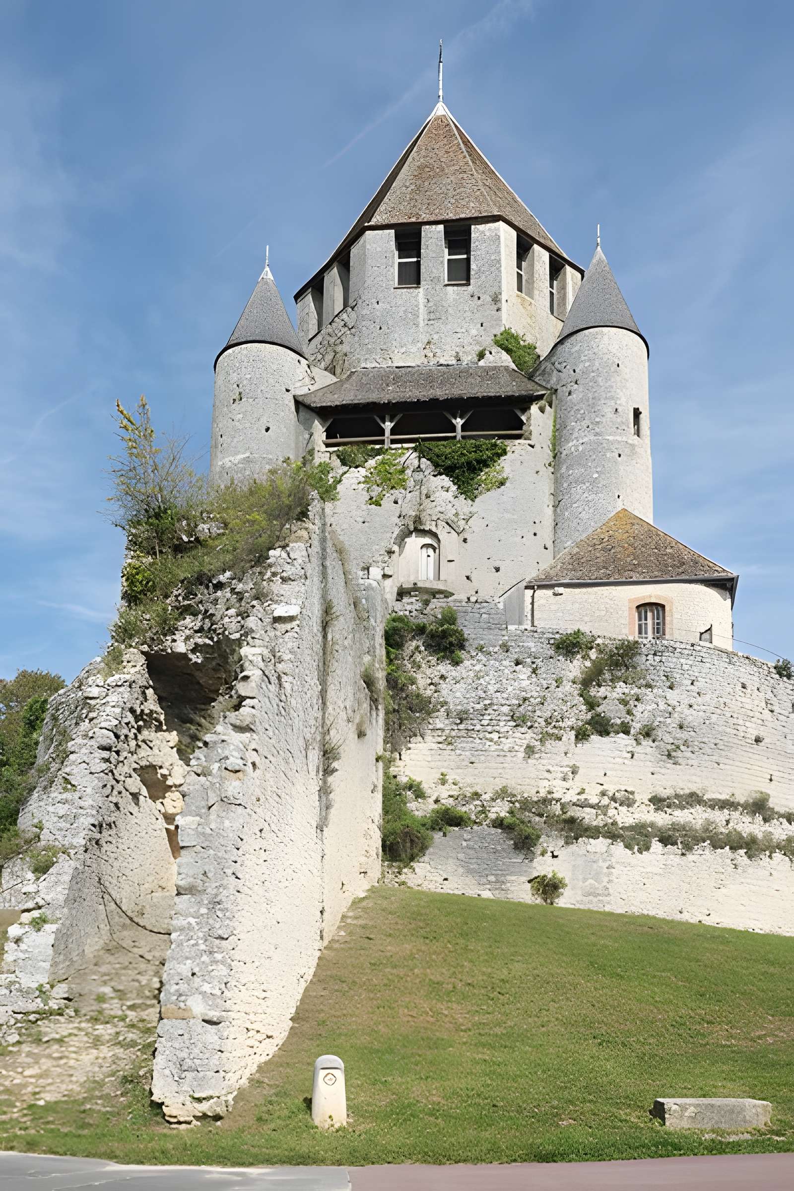 Tour César de Provins