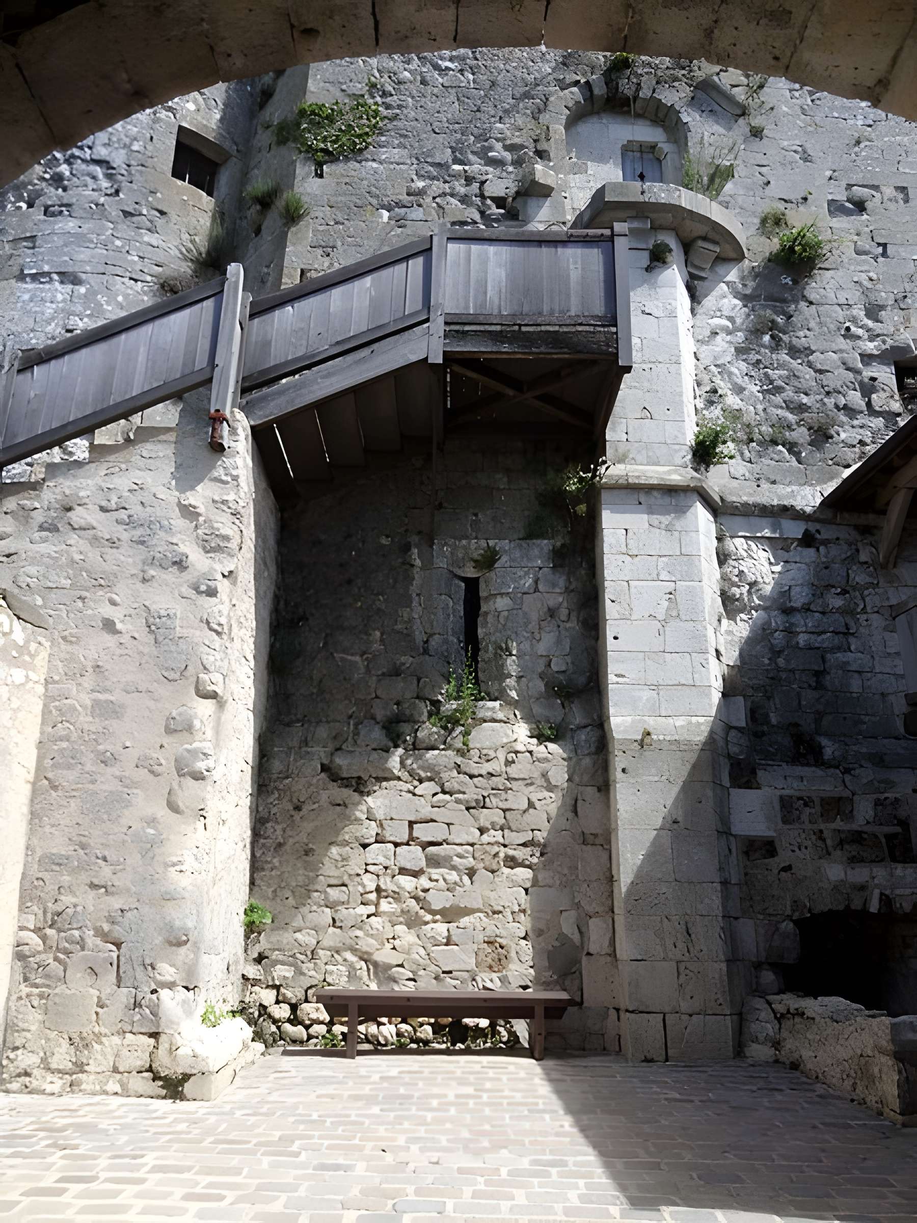 Tour César de Provins