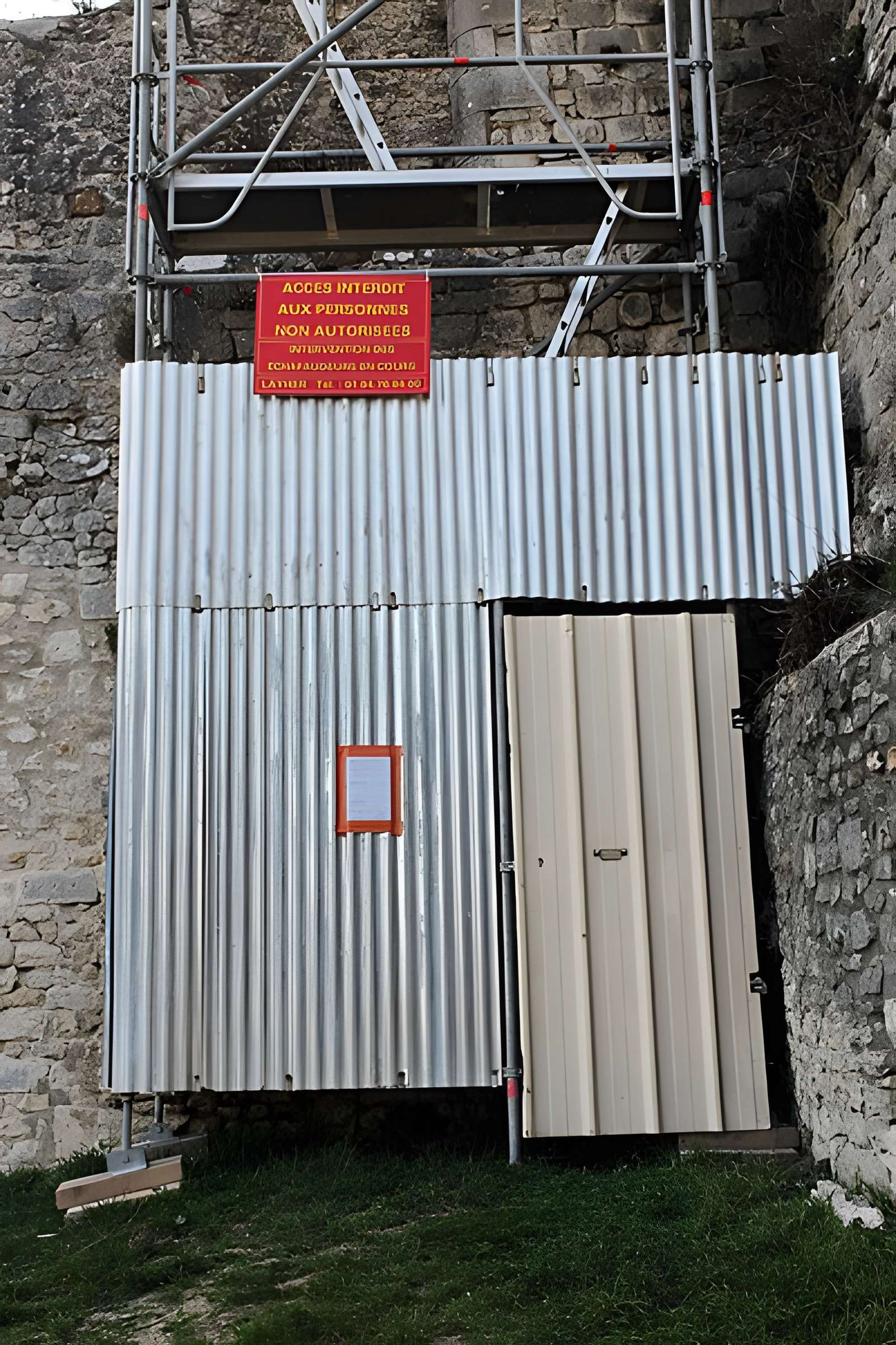 Tour César de Provins