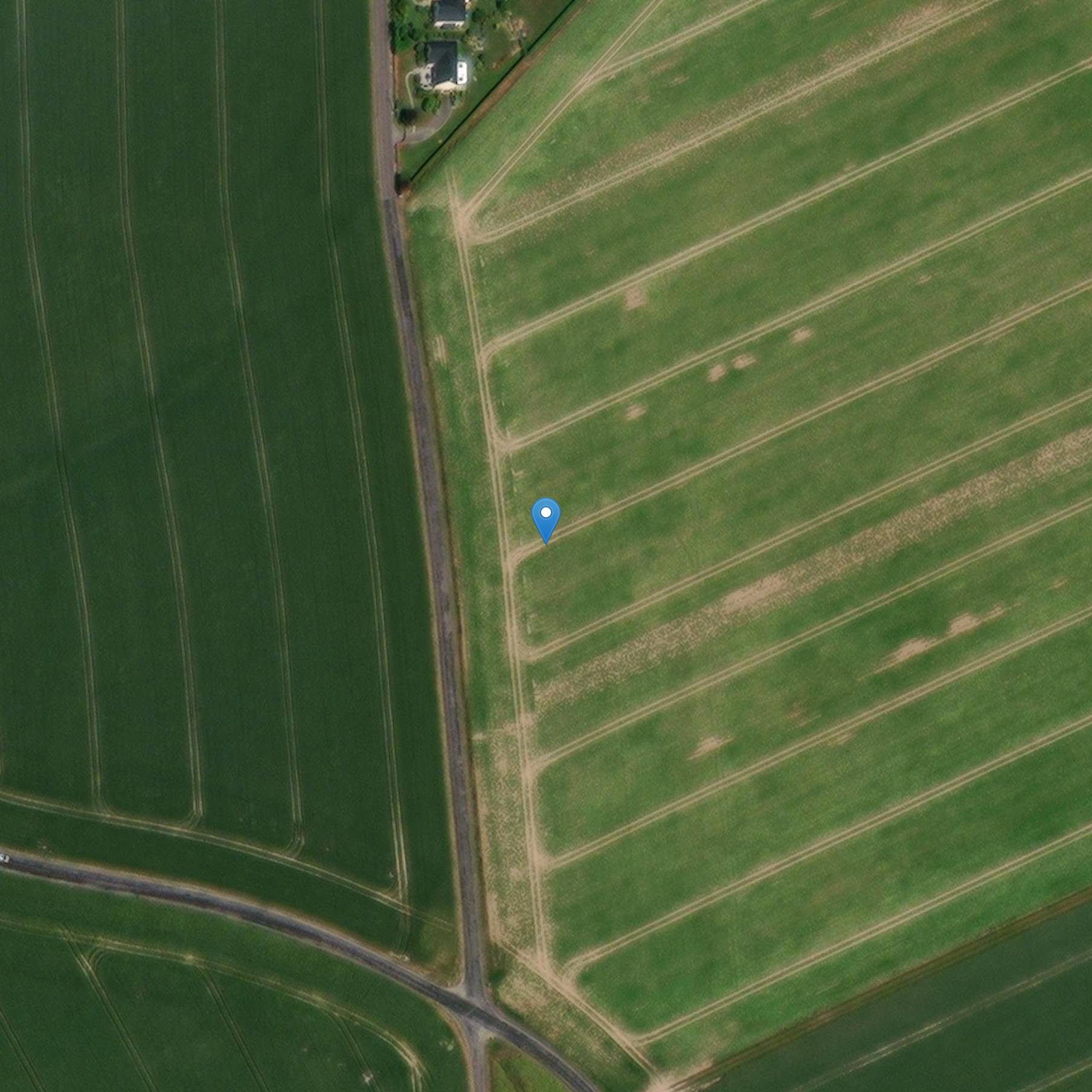 Photo de Cemetery Cross of the Tath-Anger