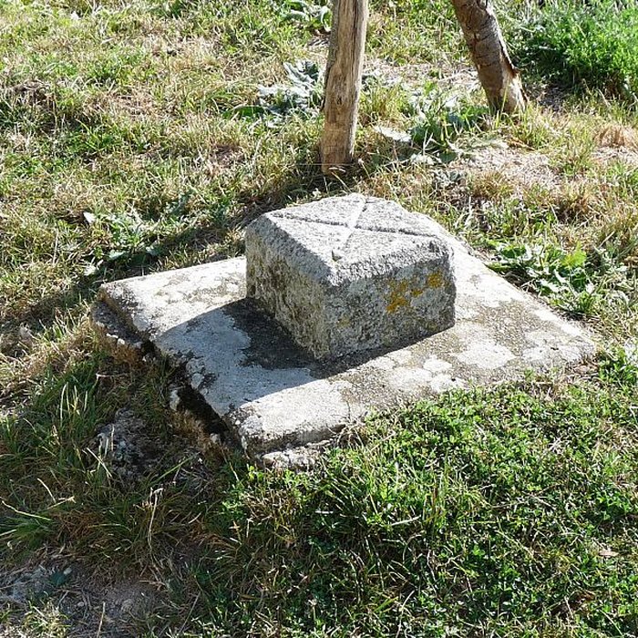 Photo de Tour de Broue à Saint-Sornin