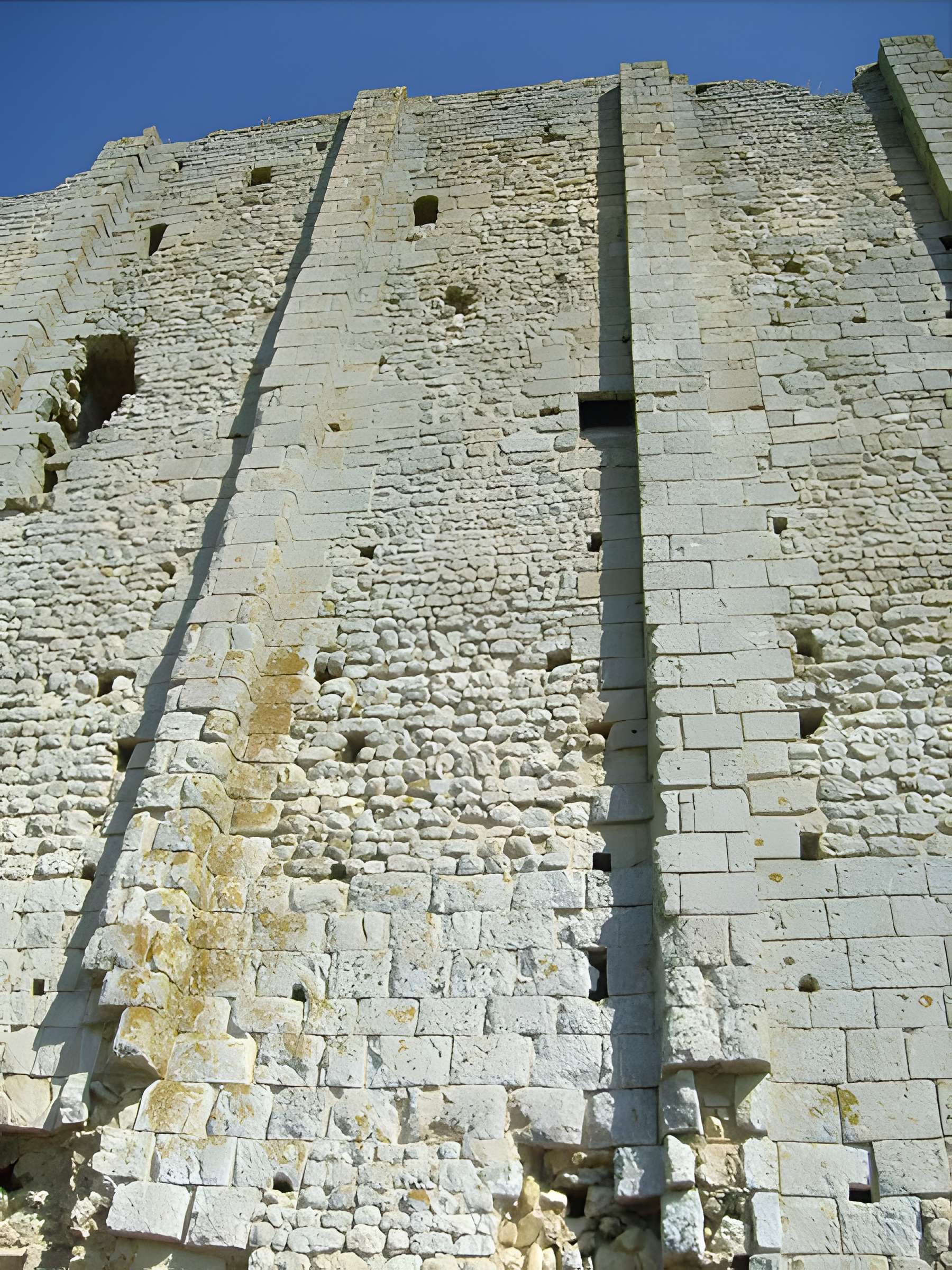 Tour de Broue à Saint-Sornin