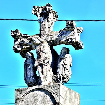 Croix du bas du village