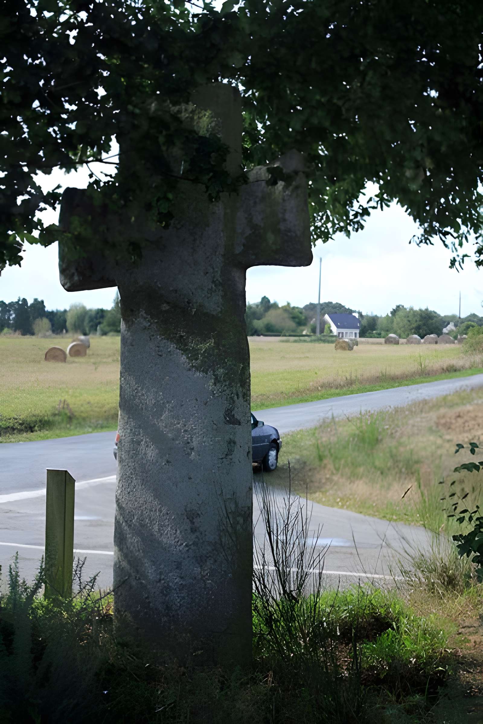 Croix de la Brassée à Guillac 
