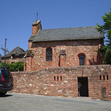 Croix de la Passion de Collonges-la-Rouge
