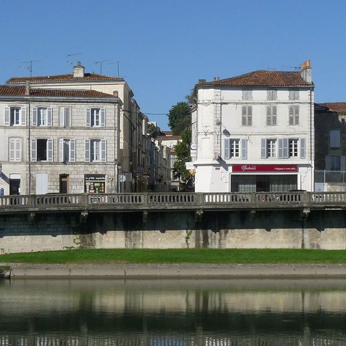 Photo de Arc de Germanicus à Saintes