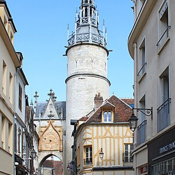 Photo de Tour de lHorloge dAuxerre