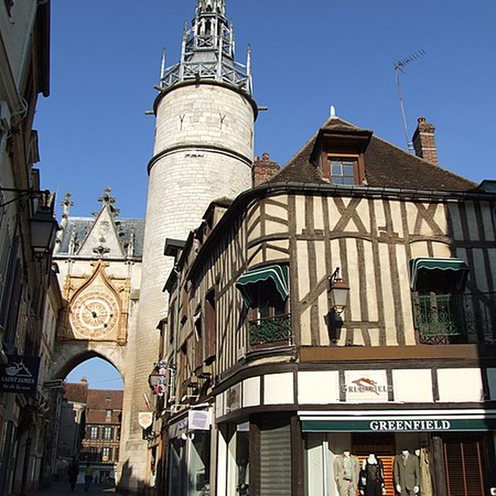 Photo de Tour de lHorloge dAuxerre