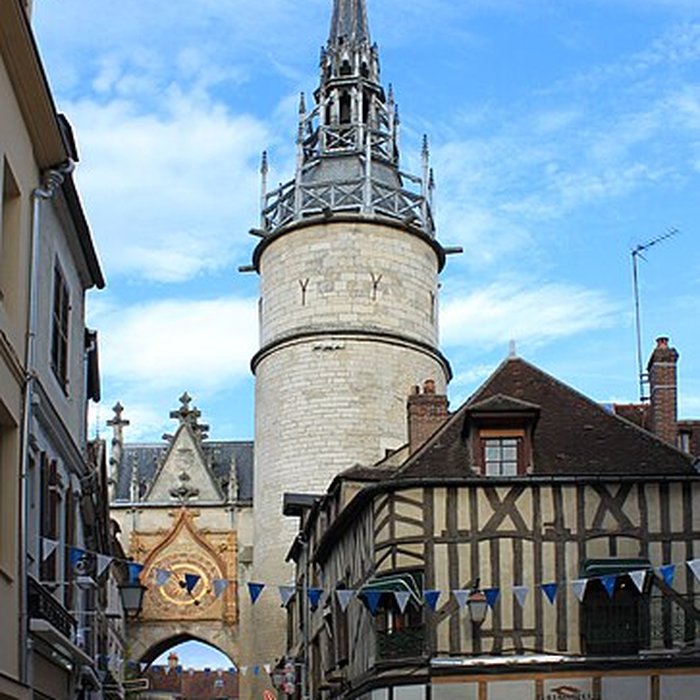 Photo de Tour de lHorloge dAuxerre