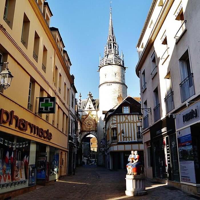 Photo de Tour de lHorloge dAuxerre
