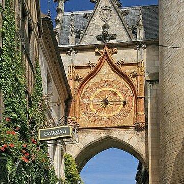 Tour de lHorloge dAuxerre
