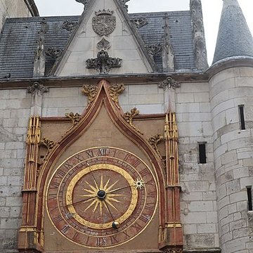 Tour de lHorloge dAuxerre