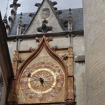 Tour de lHorloge dAuxerre