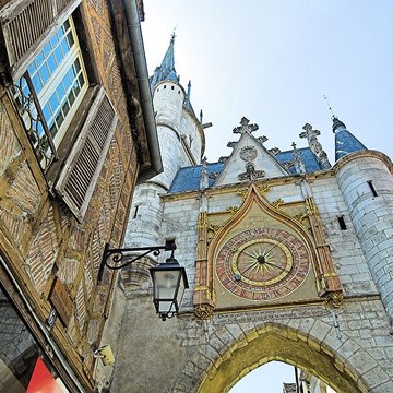 Tour de lHorloge dAuxerre