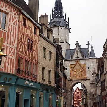 Tour de lHorloge dAuxerre