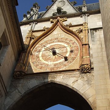 Tour de lHorloge dAuxerre