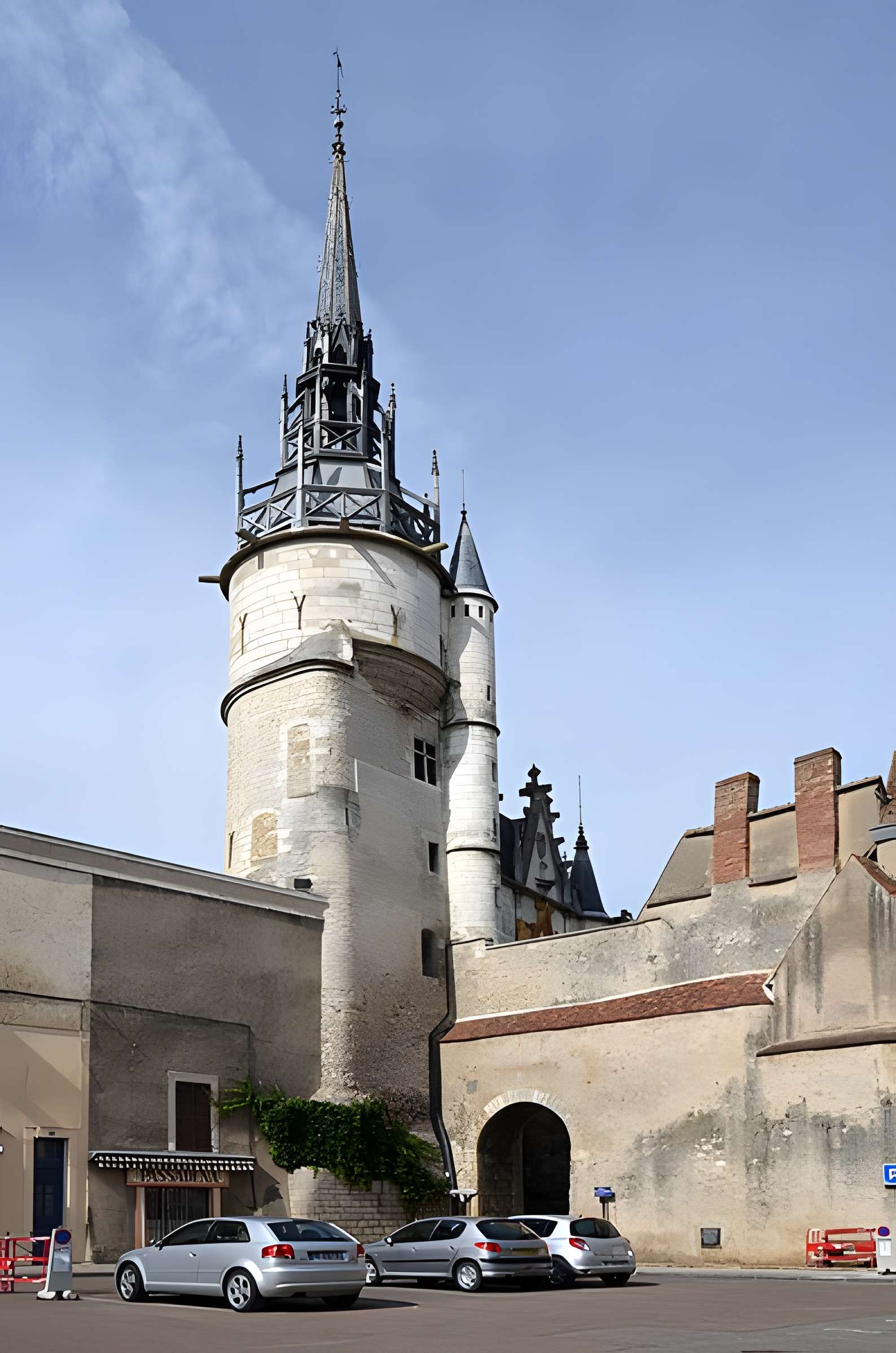 Tour de l'Horloge d'Auxerre