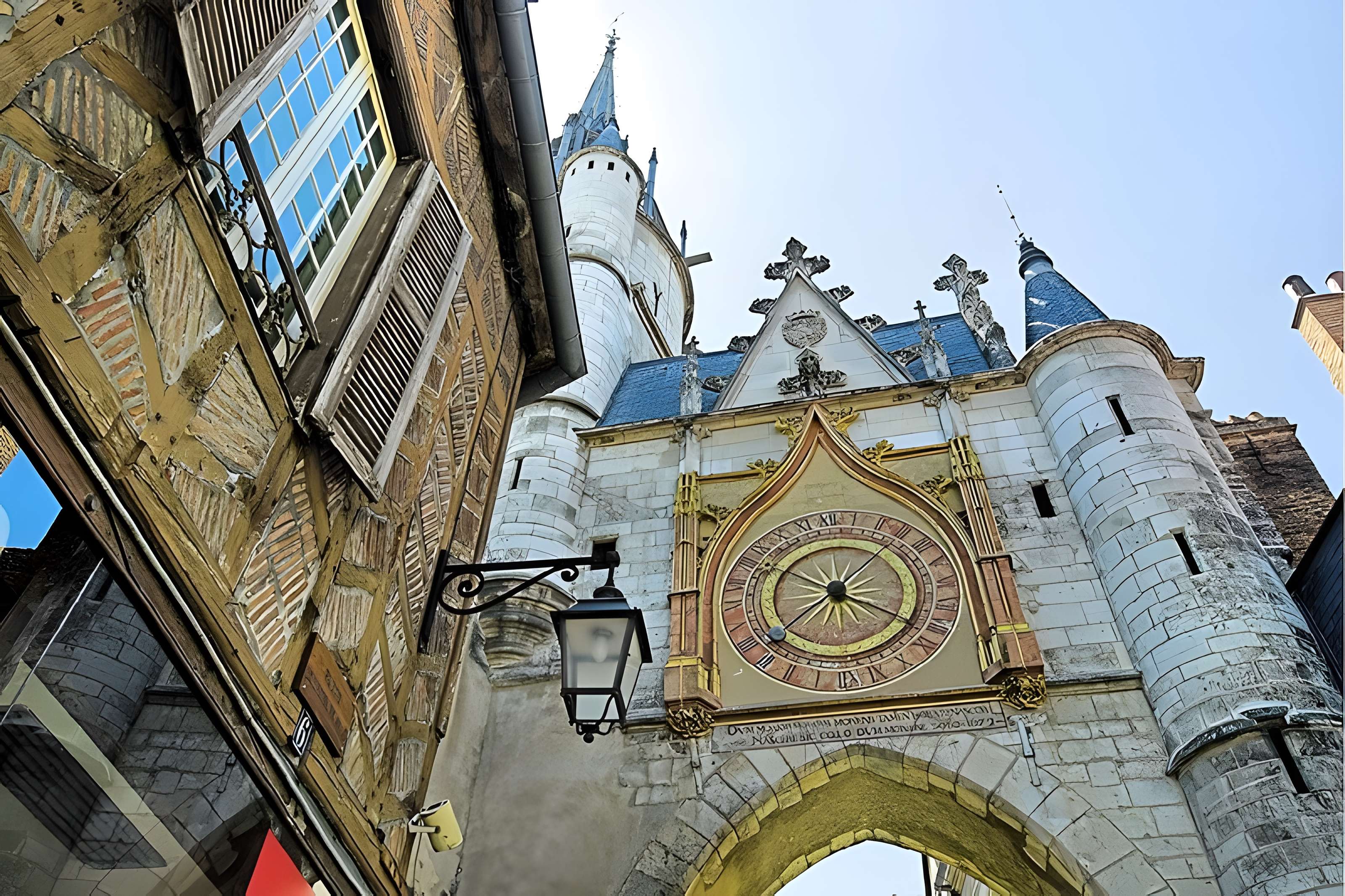 Tour de l'Horloge d'Auxerre