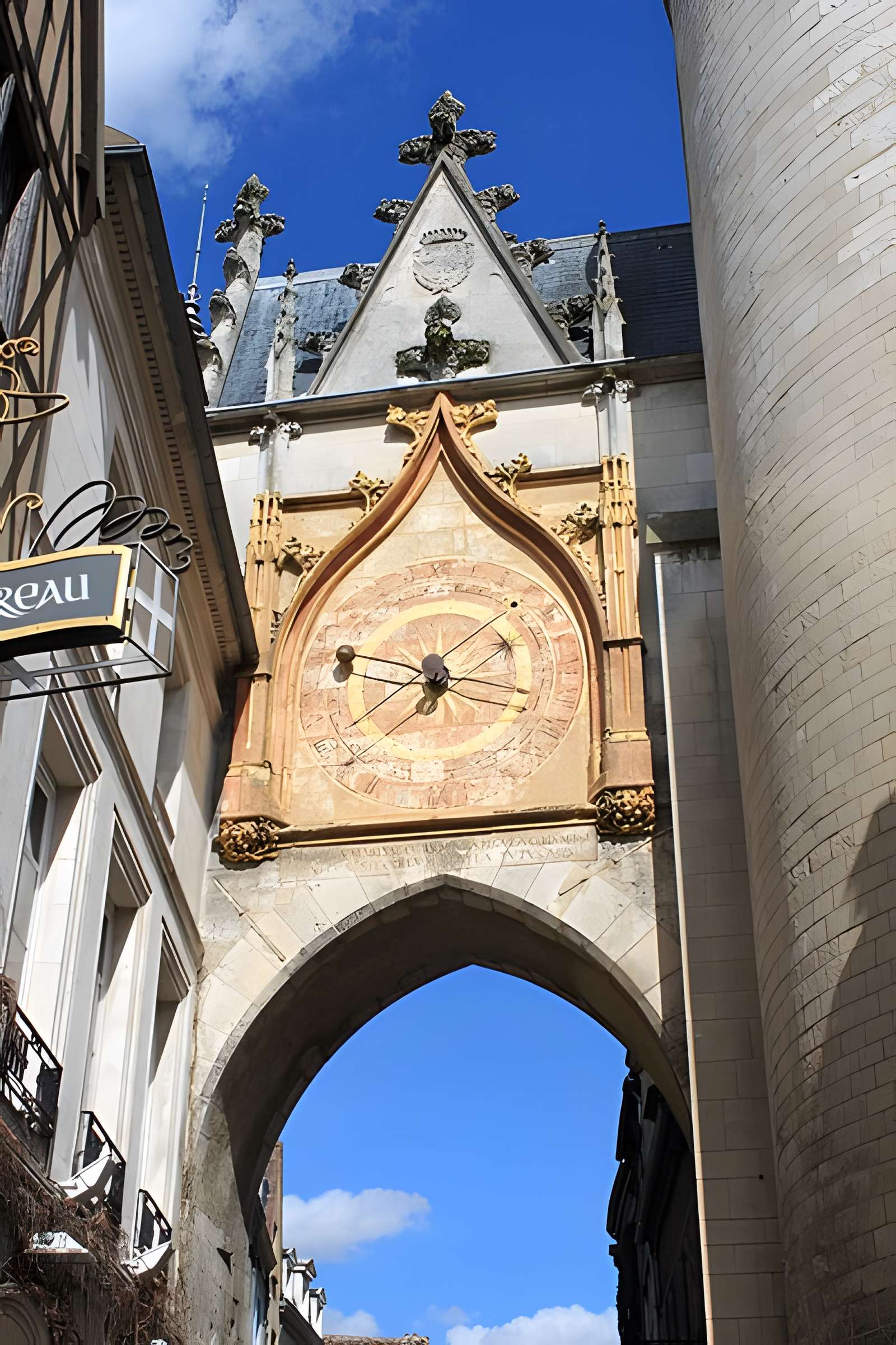 Tour de l'Horloge d'Auxerre