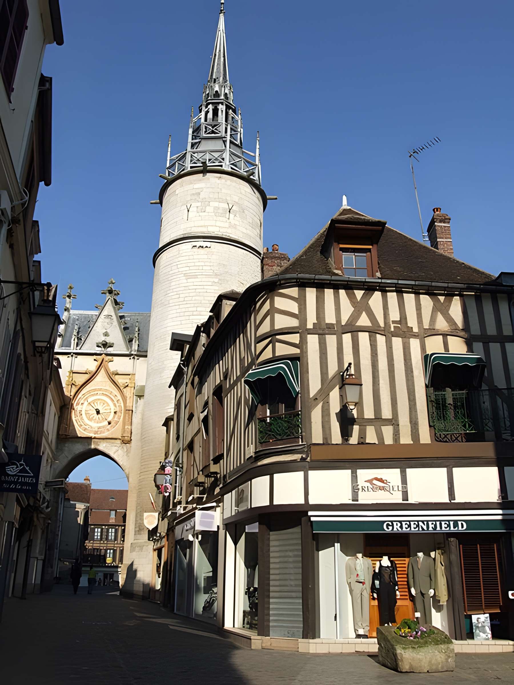 Tour de l'Horloge d'Auxerre