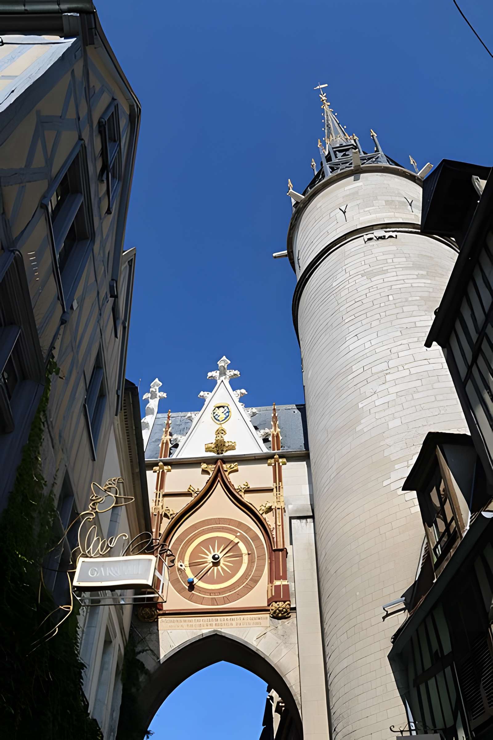 Tour de l'Horloge d'Auxerre