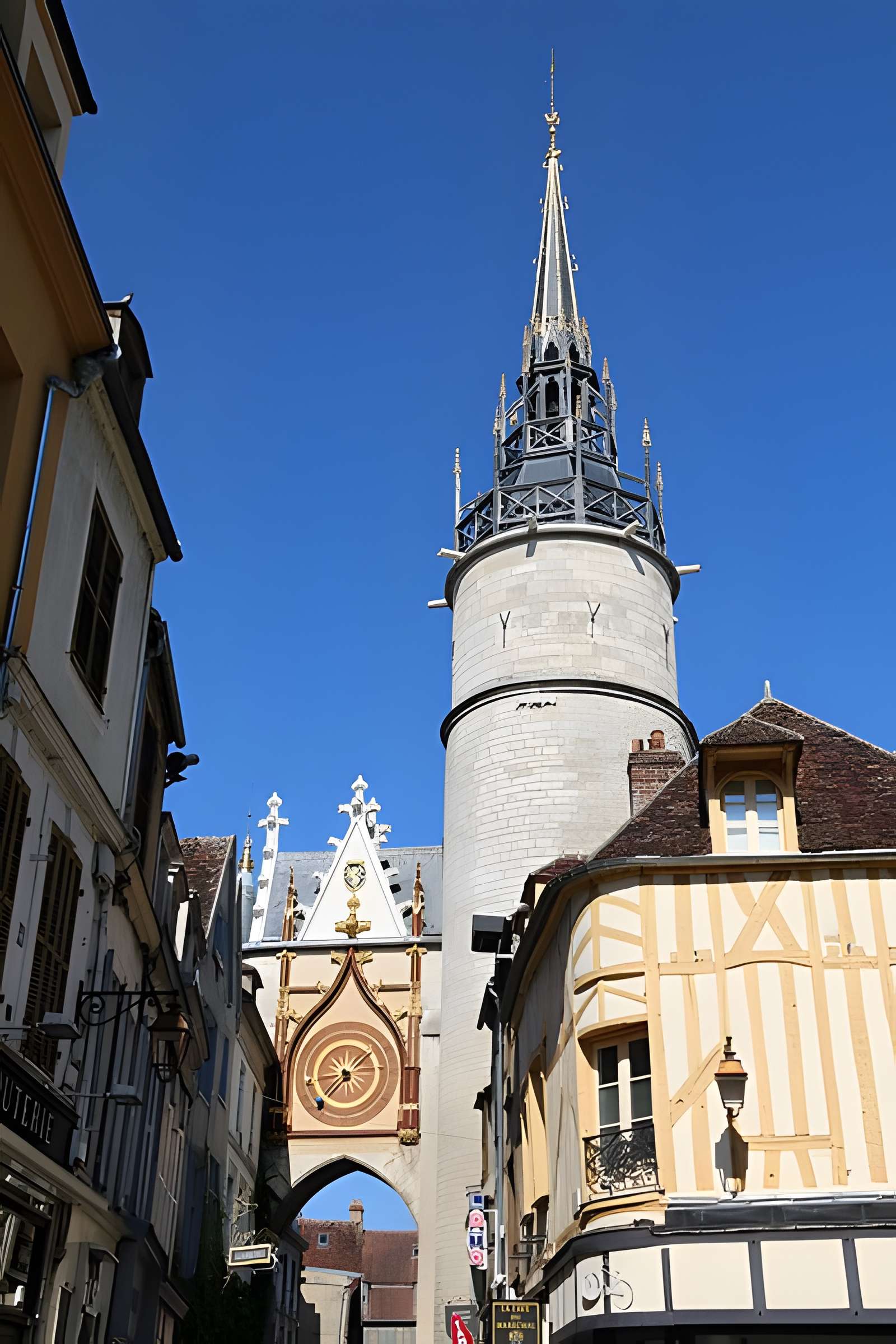 Tour de l'Horloge d'Auxerre