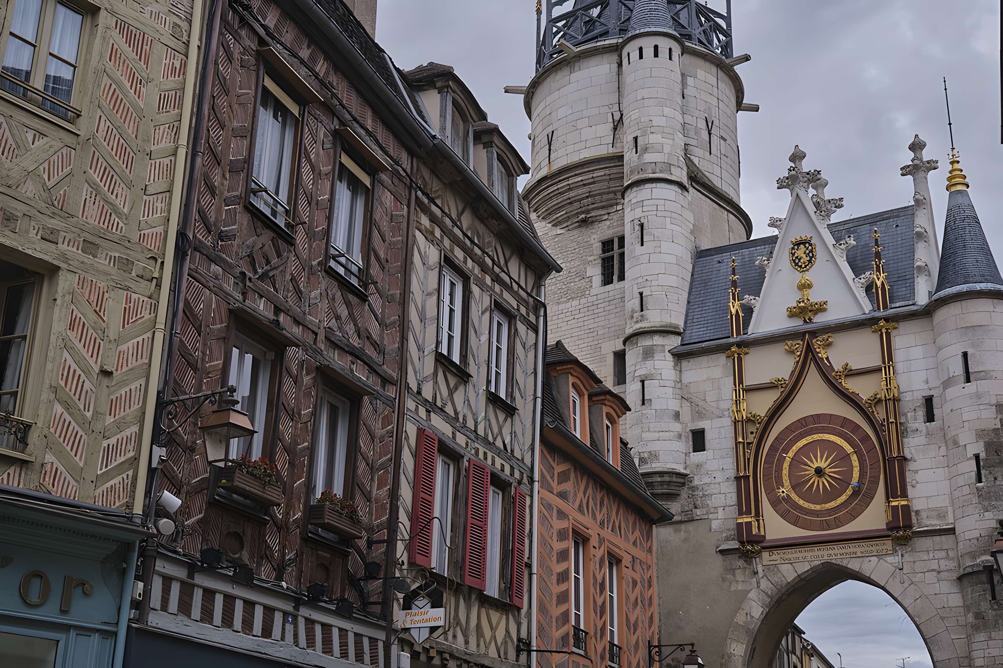Tour de l'Horloge d'Auxerre