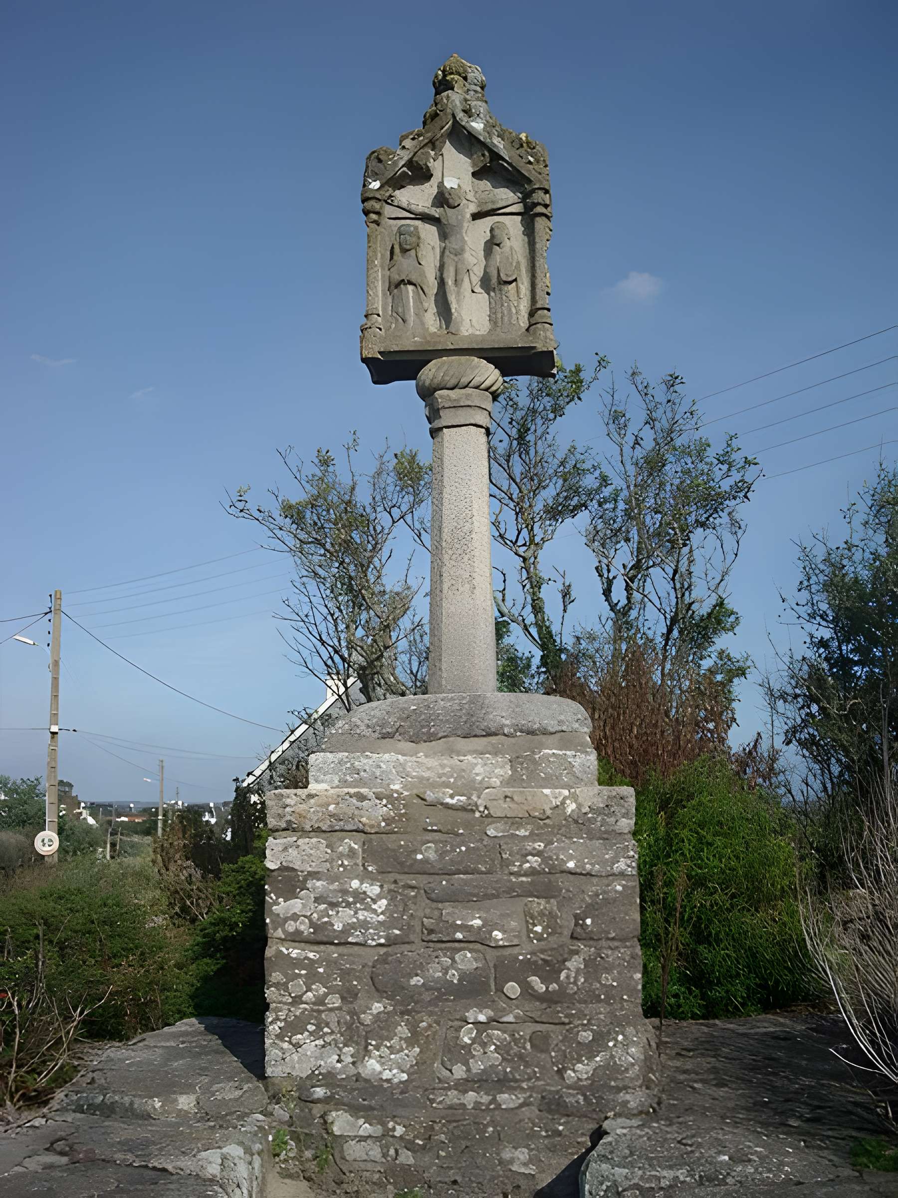 Croix de Montsarrac à Séné